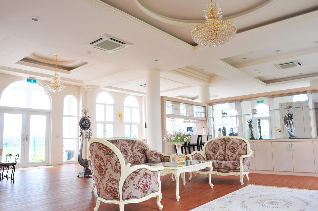 Апартаменты Sigma Castle Yilan Экстерьер фото